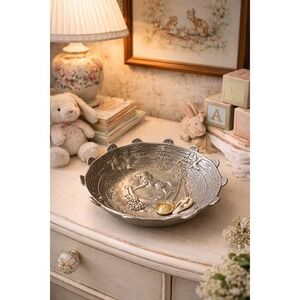 Vintage Handcrafted Pewter-Style Decorative Bowl – Horse & Bunny Shelf Nursery